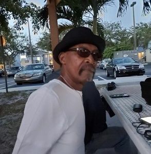 Meet your Posher, Ronald